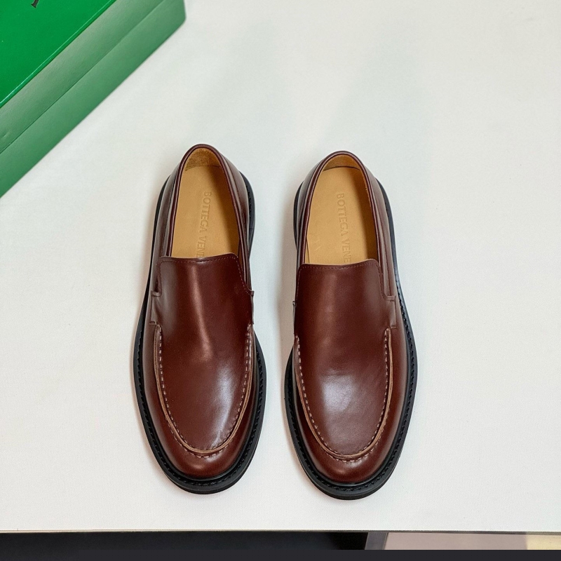 bo*te*ga Ve*ne*ta leather shoes
